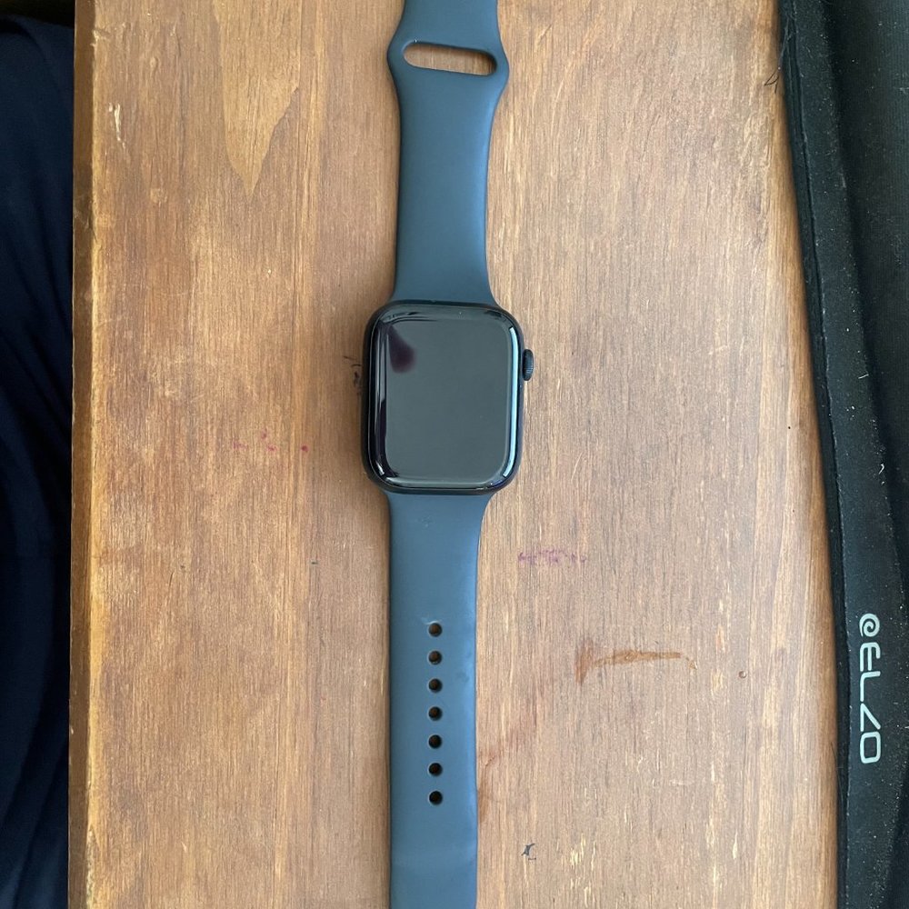 Apple Watch Series 7 (GPS) 45mm Midnight